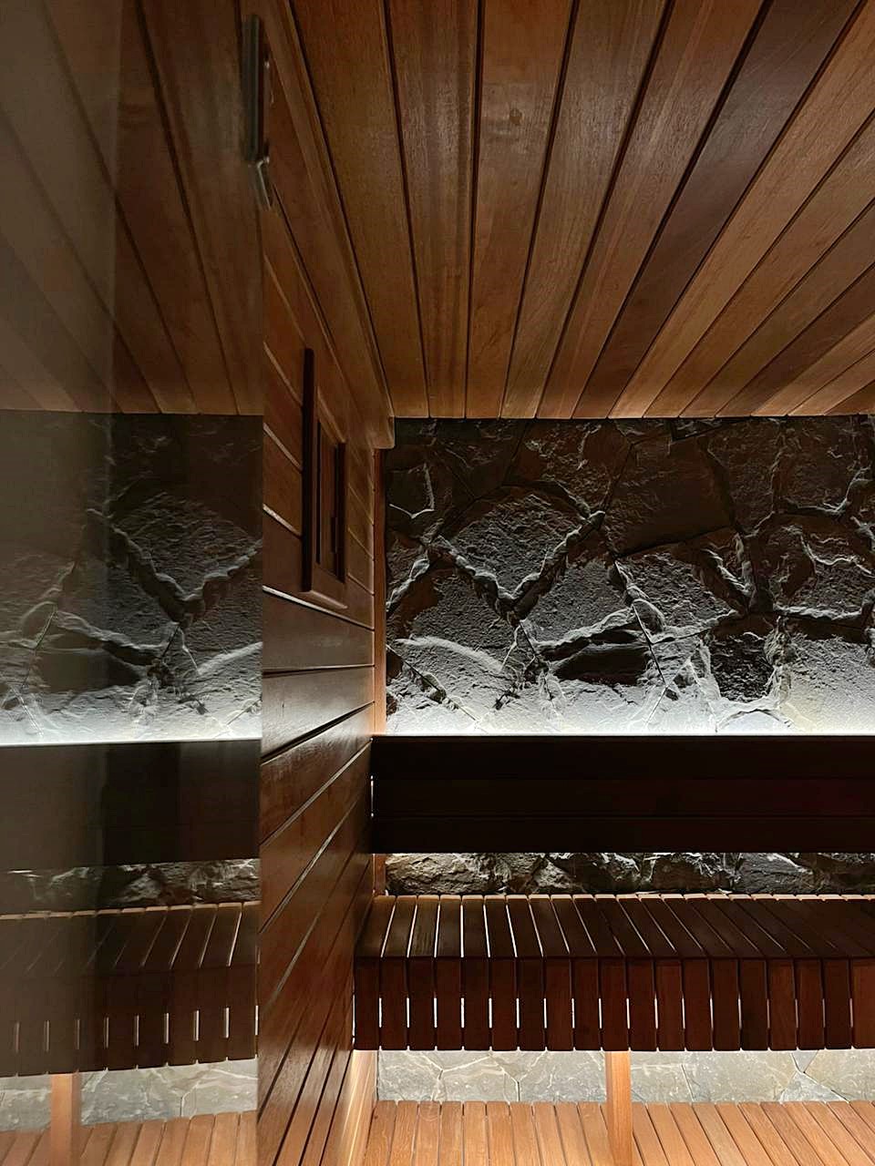 Amjad Saeed Sauna residence (7)